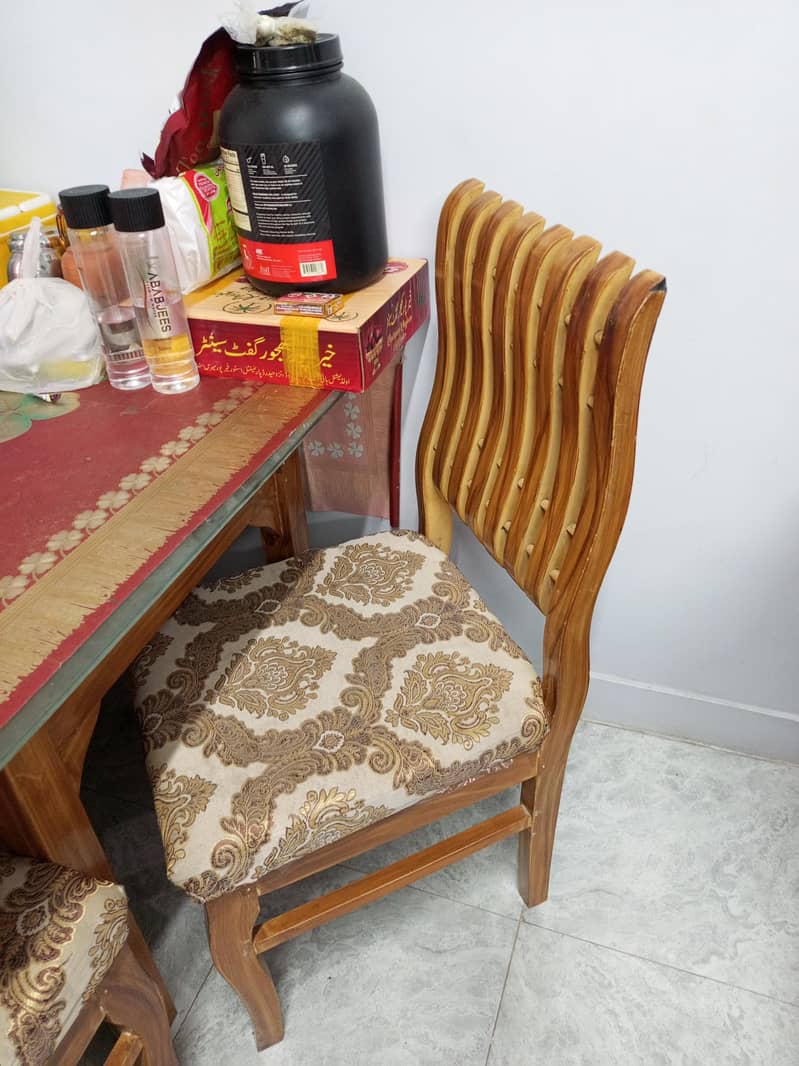 4 seater dining table 1