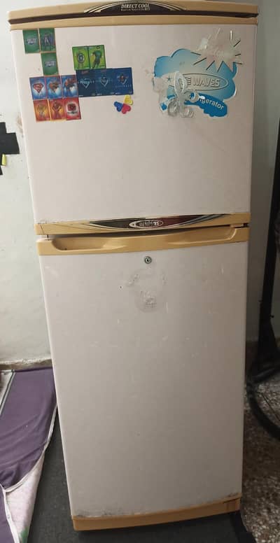 Waves WR-314 Large Sized Used Refrigerator For Sale