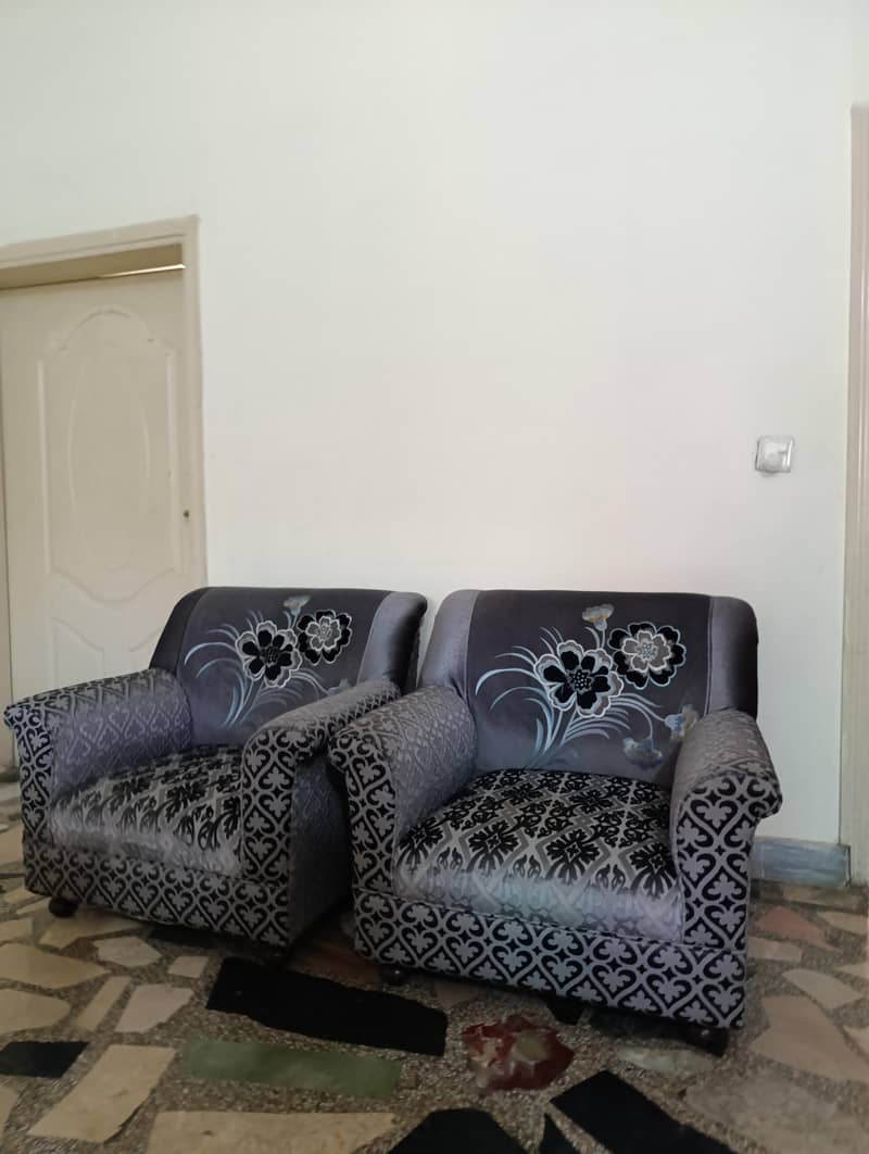 Sofa Set - Like New 3
