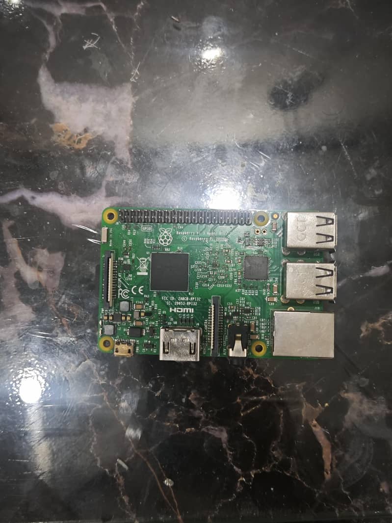 raspberry pi 3b with noir module 8 mega pixels 3