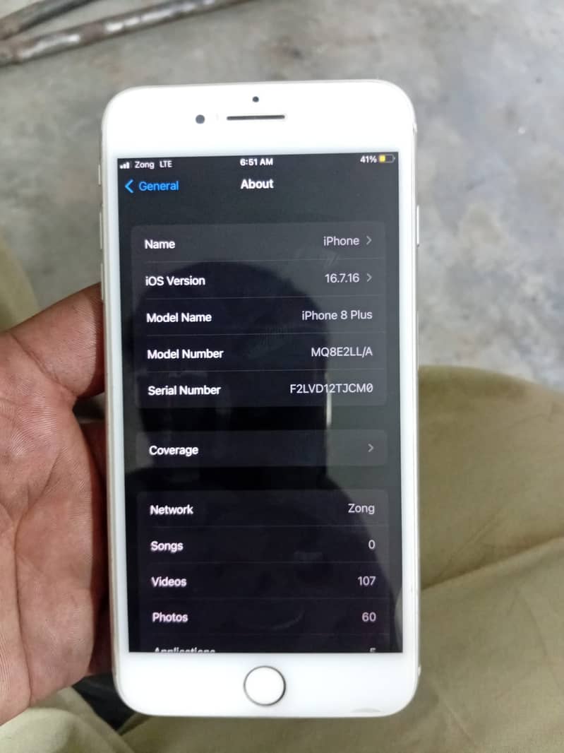 Apple iPhone 8 Plus 2