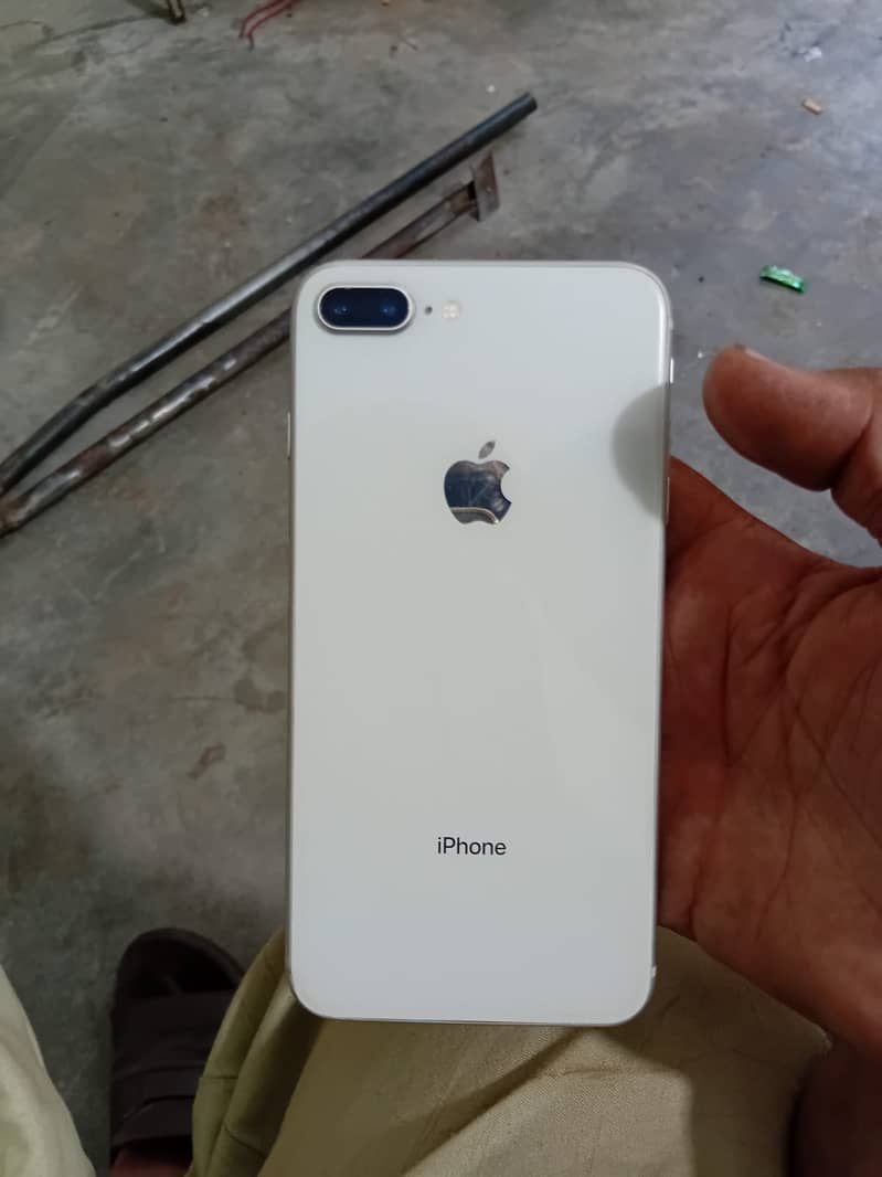 Apple iPhone 8 Plus 7