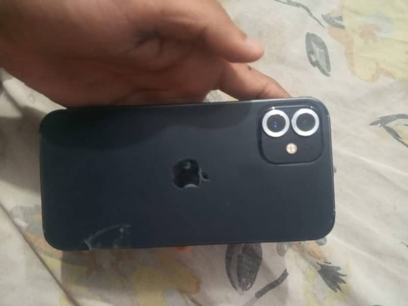 Apple iPhone 12 1