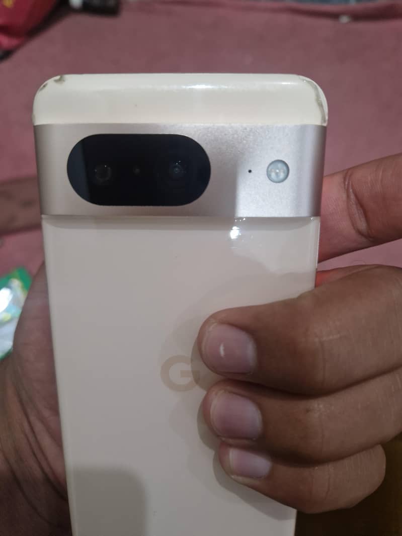 Google Pixel 8 2