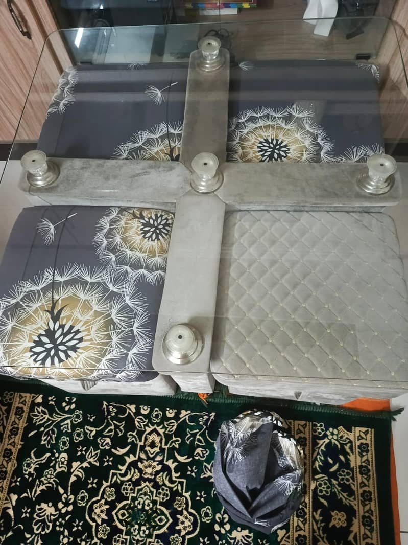 Center table with stools 1