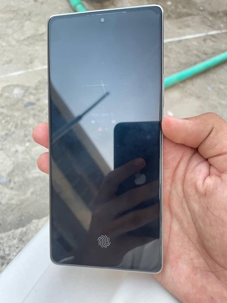 Infinix Note 40 4