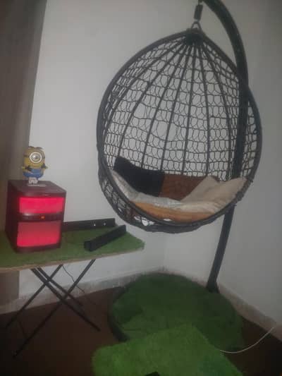 hanging ghola