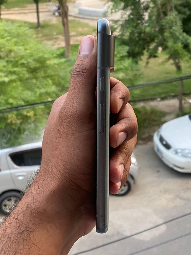 Google Pixel 8 PTA Approved 128GB/8GB – 10/10 Condition 4