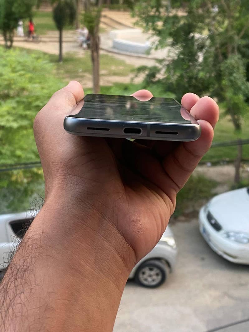Google Pixel 8 PTA Approved 128GB/8GB – 10/10 Condition 5