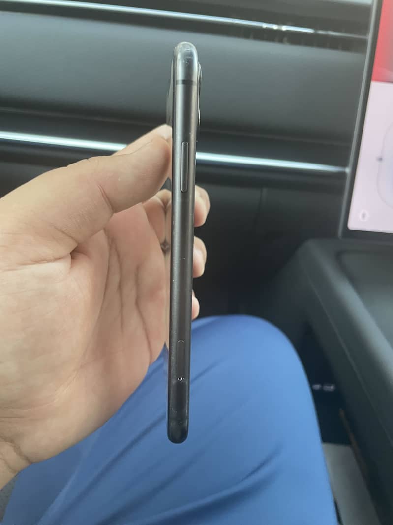 Apple iPhone 11 1