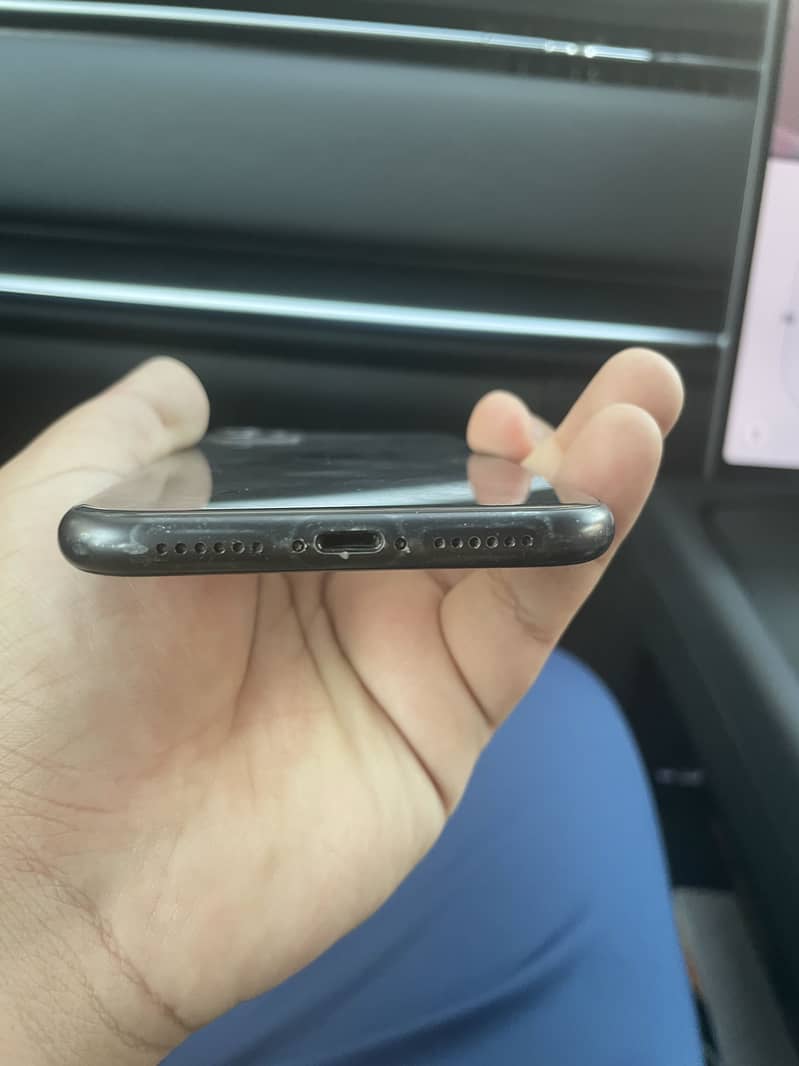 Apple iPhone 11 2