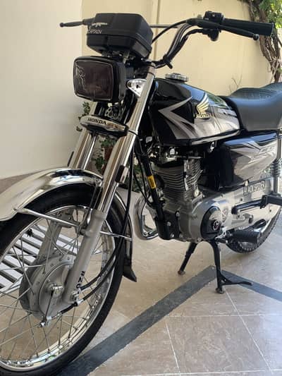 CG 125 25 MODEL