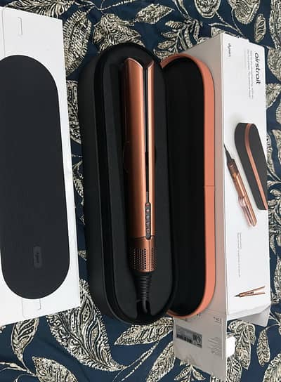 dyson Airwrap for sale / Hair Straighteners / Multi-stylers