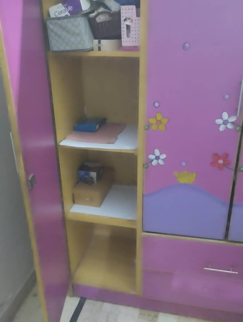wardrobe 1