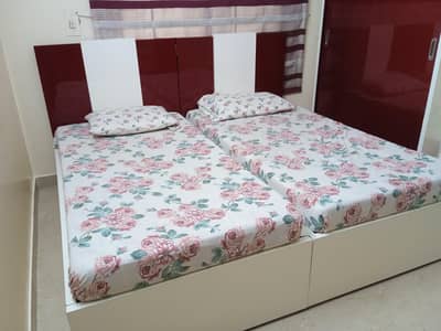 High gloss bed set
