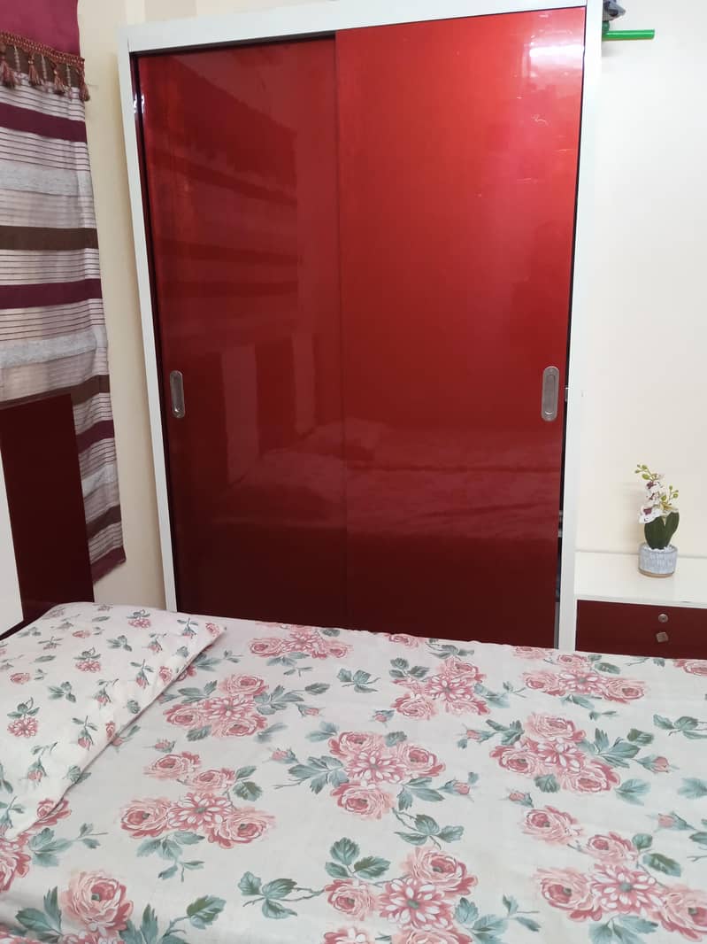 High gloss bed set 1