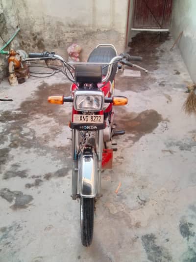 likes new