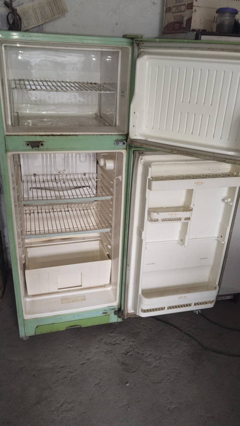 Singer Fridge 0