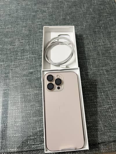 Apple iPhone 16 Pro Max