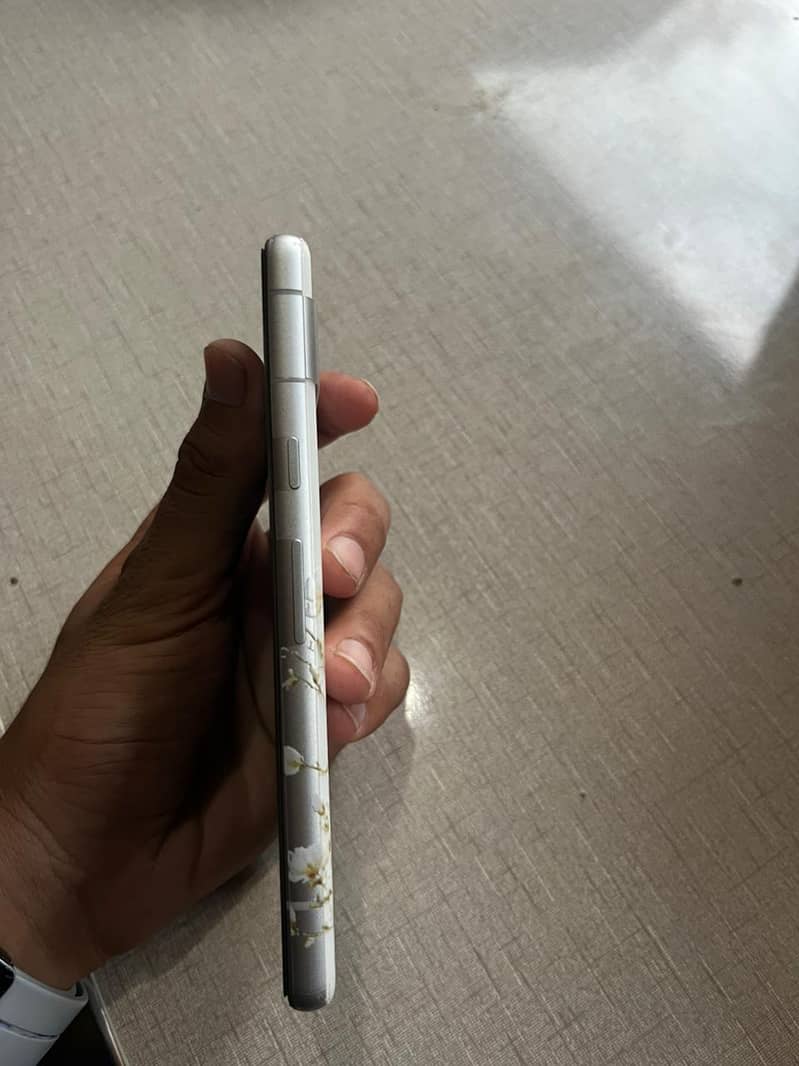Google Pixel 7a 1