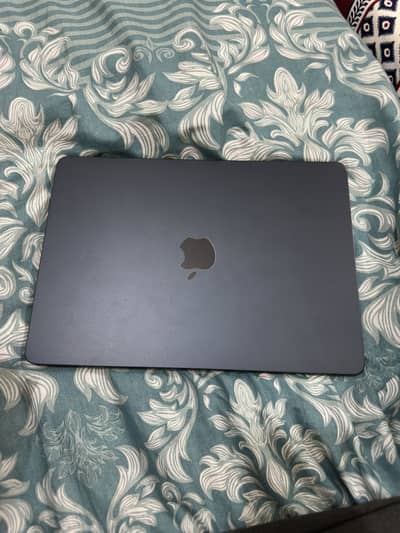 MacBook M4 air 13 inch 2025