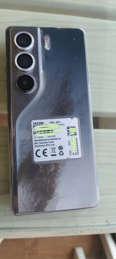 Tecno CAMON 40