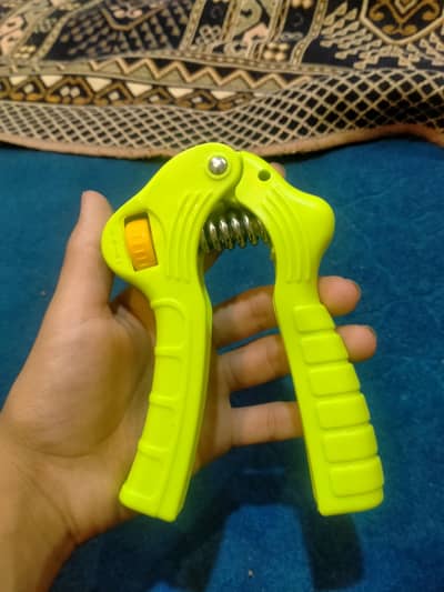 Hand gripper Only for Quetta