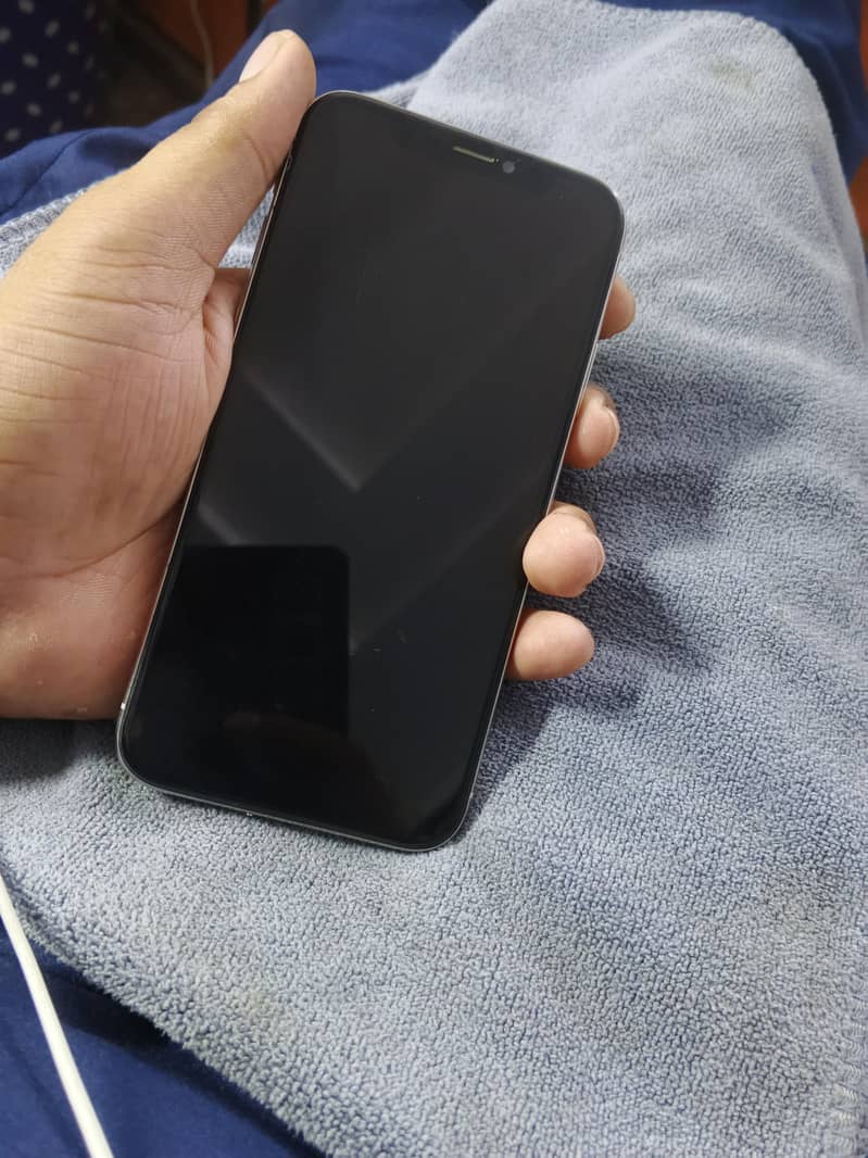 Apple iPhone X 1