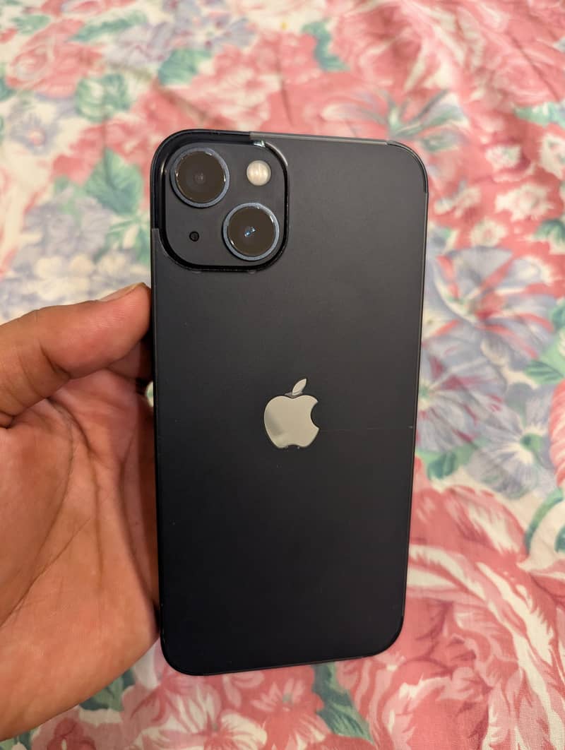 Apple iPhone 13 0