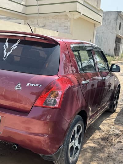 Suzuki Swift 2012