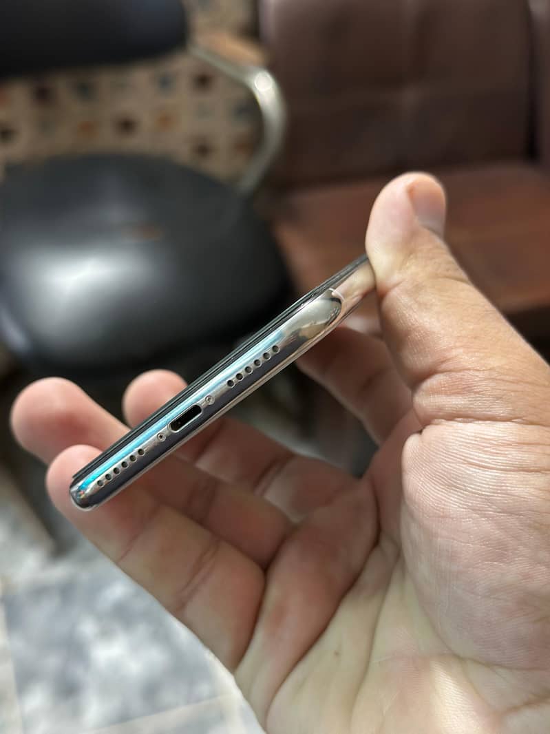 Apple iPhone X 1
