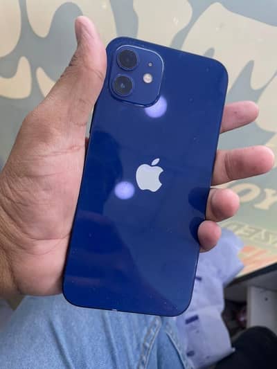 Apple iPhone 12