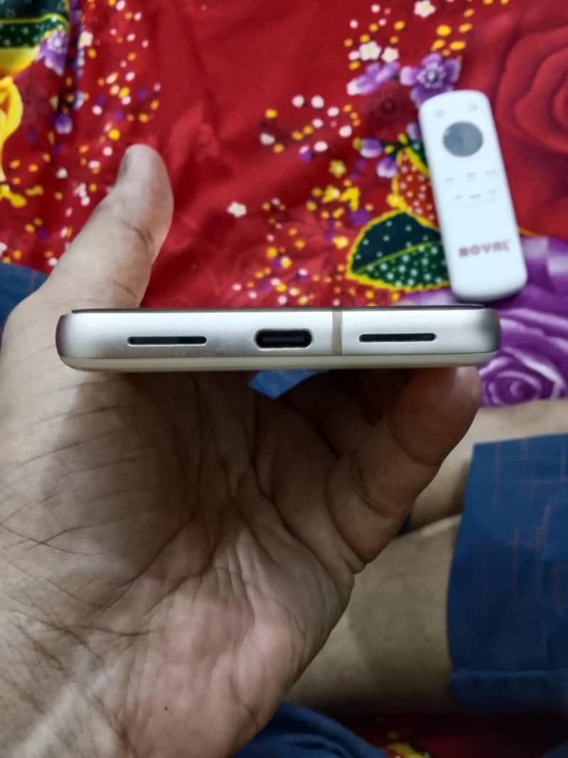 Google Pixel 8 7