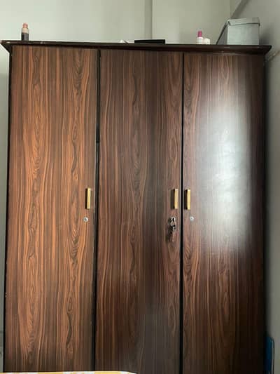 Cupboard 3 door