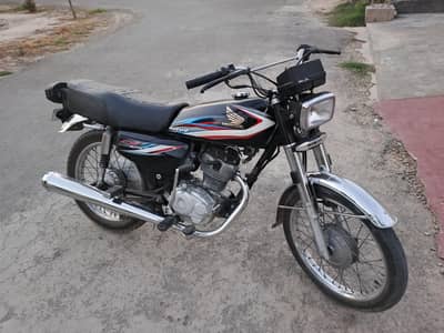 honda 125 2015 model lush condition