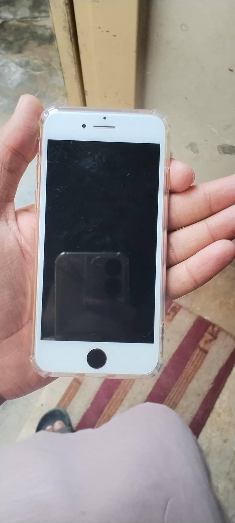 Apple iPhone 8 5