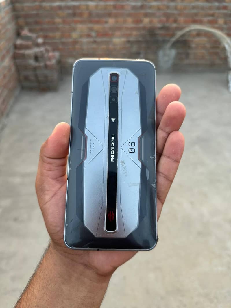 REDMEGIC 6 PRO 1