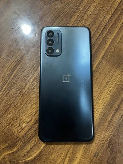 One plus n200