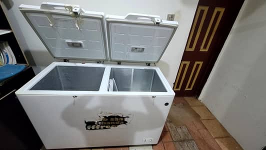 PEL Double Door Chest Freezer | Sab Saal Thanda | 2 Compartments