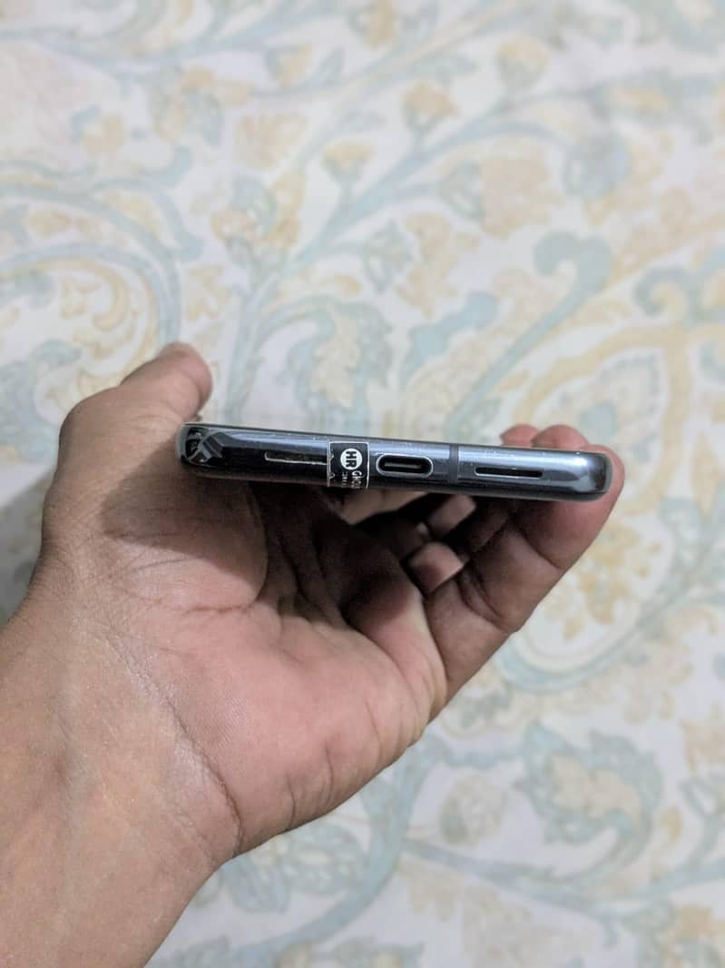 Google Pixel 8 Pro 6