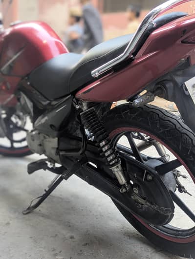 Yamaha ybr 125g