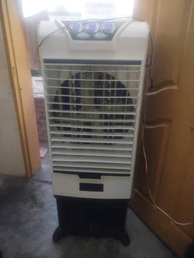 AC DC cooler