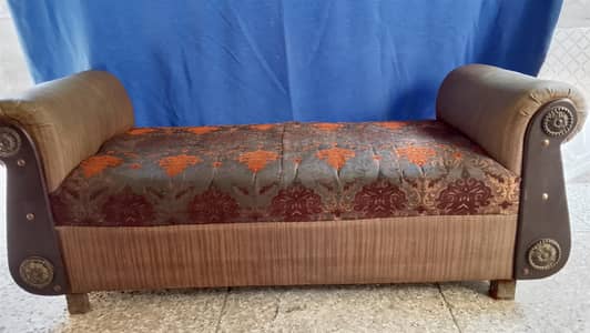  Sofa for Sale – Good Condition | Lahore | Rs. 7,500