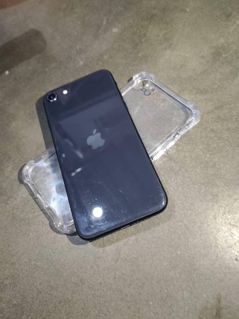 iPhone se 3rd generation 1