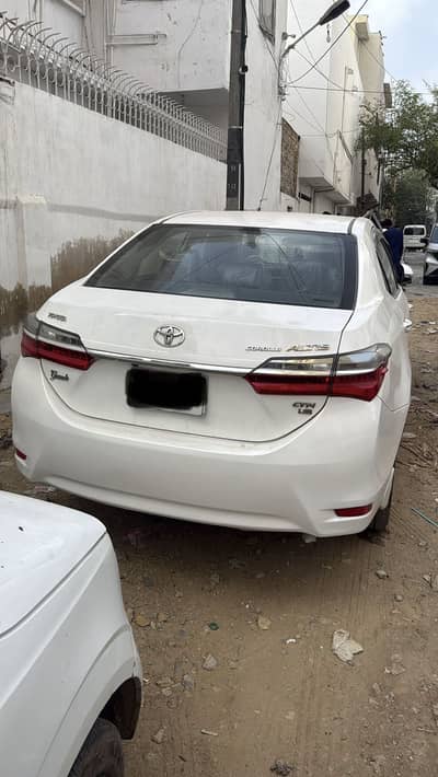 TOYOTA COROLLA ALTIS GRANDE 1.8 model 2018 registered 2018 full shower