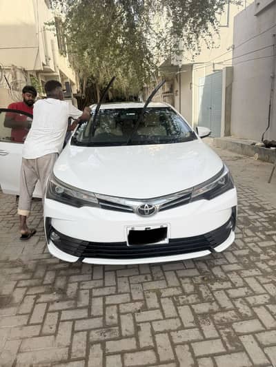 TOYOTA COROLLA ALTIS GRANDE 1.8 model 2018 registered 2018 full shower