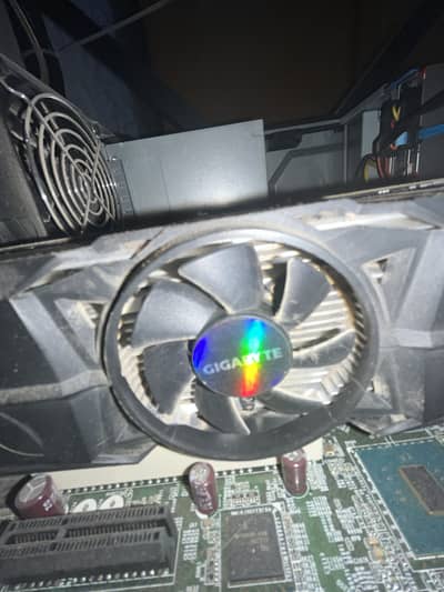 Gigabyte GTX 1050 2 gb