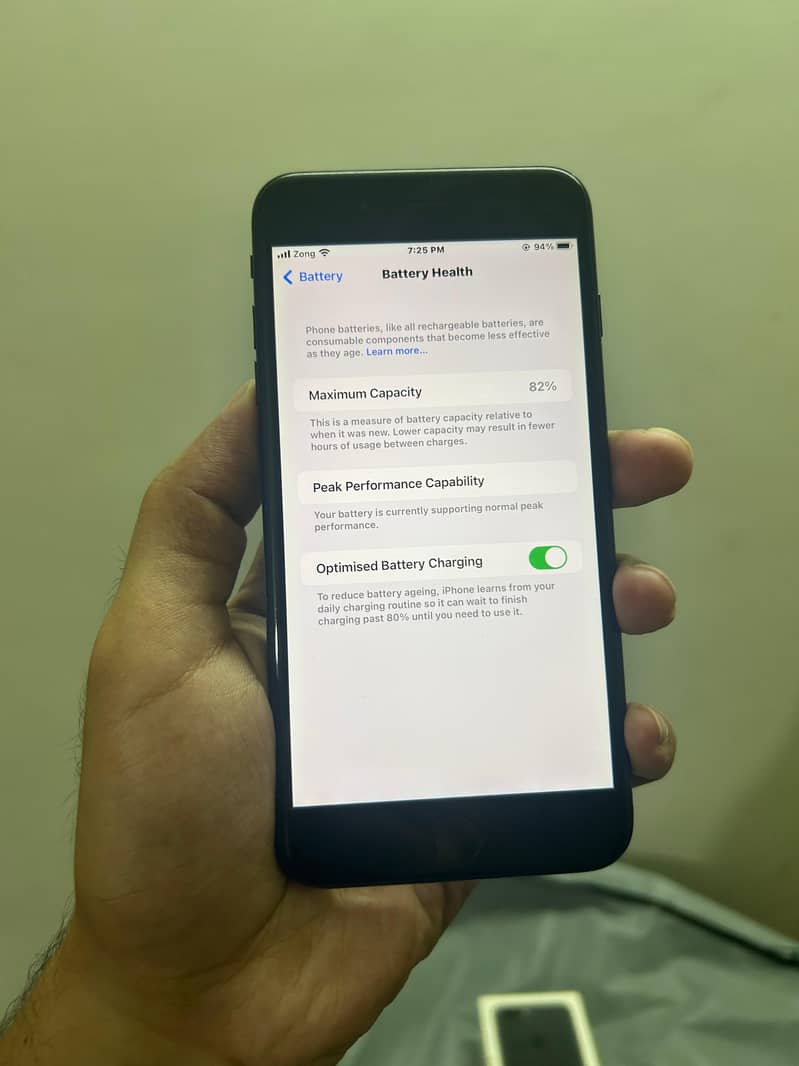 Apple iPhone 7 Plus 2