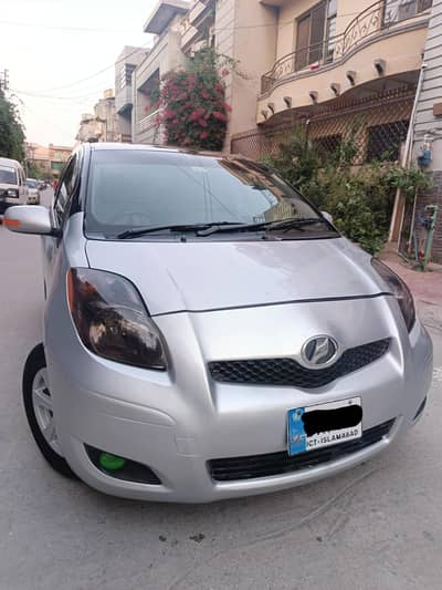 Toyota Vitz 2010