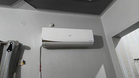 Haier 1.5 DC Invertor AC